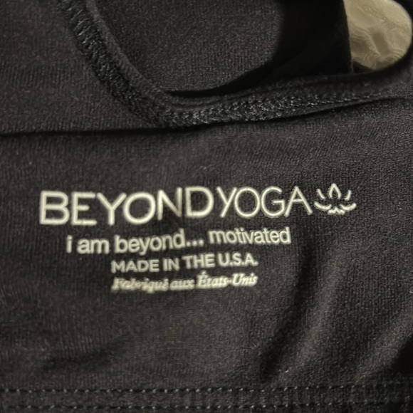 Beyond Yoga  fitted Supplex/Lycra Tank - Picture 7 of 7